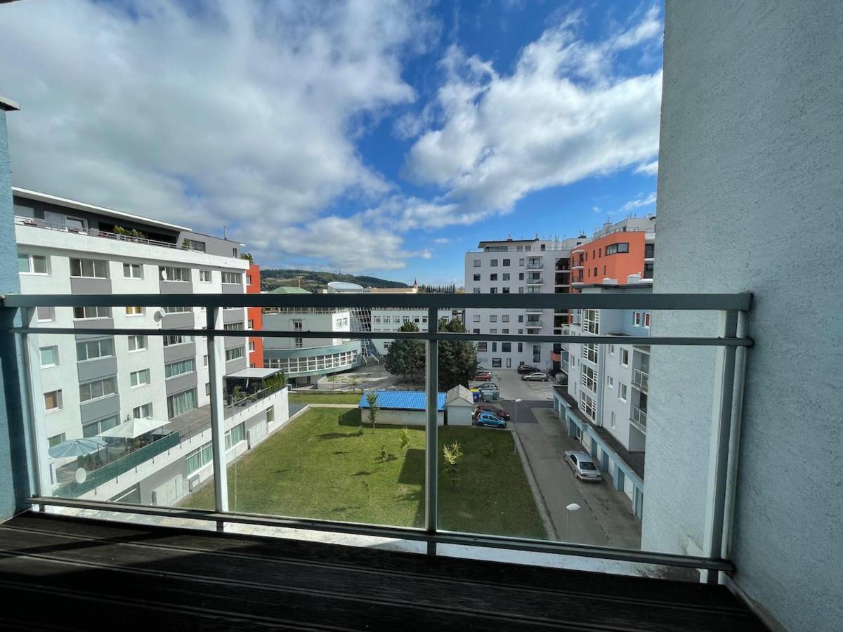 Cozy Apartment - Citycentre - Freeparking - Selfcheck-In Lipótszentmiklós Kültér fotó