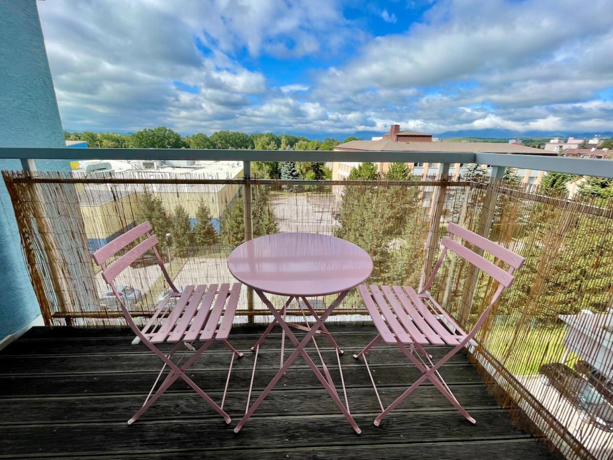Cozy Apartment - Citycentre - Freeparking - Selfcheck-In Lipótszentmiklós Kültér fotó